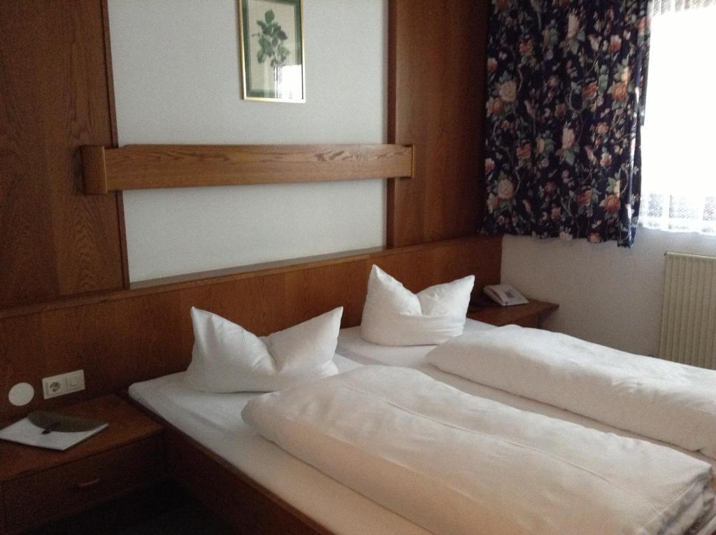 Hotel St. Hubertushof Zell am See Oda fotoğraf